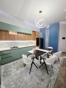 Mərdəkanda 2 mərtəbəli hovuzlu villa satılır, -8