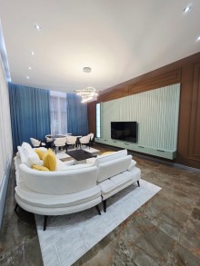 Mərdəkanda 2 mərtəbəli hovuzlu villa satılır, -9