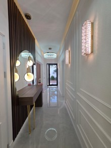 Şüvəlanda 3 otaqlı modern, əşyalı ev satılır – 2.6 sot, hovuzlu, -20