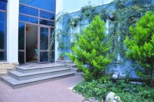 Gənclikdə "Milyonerlər Məhəlləsi"də, 3 mərtəbəli Villa, -7