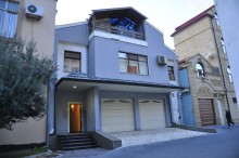 Gənclikdə "Milyonerlər Məhəlləsi"də, 3 mərtəbəli Villa, -17