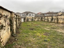 Qubanın mərkəzində, H.Əliyev prospektində təmirli həyət evi satılır, -17