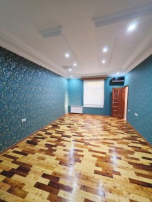 Şüvəlan ərazisində 6 sot torpaq sahəsində 300 m², 4 otaqlı həyət evi satılır, -8