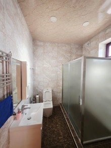 Şüvəlan ərazisində 6 sot torpaq sahəsində 300 m², 4 otaqlı həyət evi satılır, -19