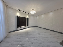 Mərdəkanda 4.5 sot torpaq sahəsində 2 mertebeli villa satılır, -7