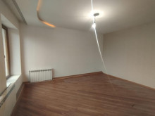 Şəkinin  mərkəzində həyət evi satılır, -7