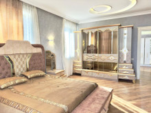 Şüvəlanda 3 mərtəbəli ev satılır, -14