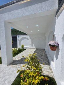 Şüvəlanda Kupçalı Hovuzlu Həyət Evi Satılır – 3 Sotda 140 m² Villa, -13