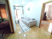 Bakıxanovda mərkəzdə tam sənədli 2 mərtəbəli ev satılır, -4
